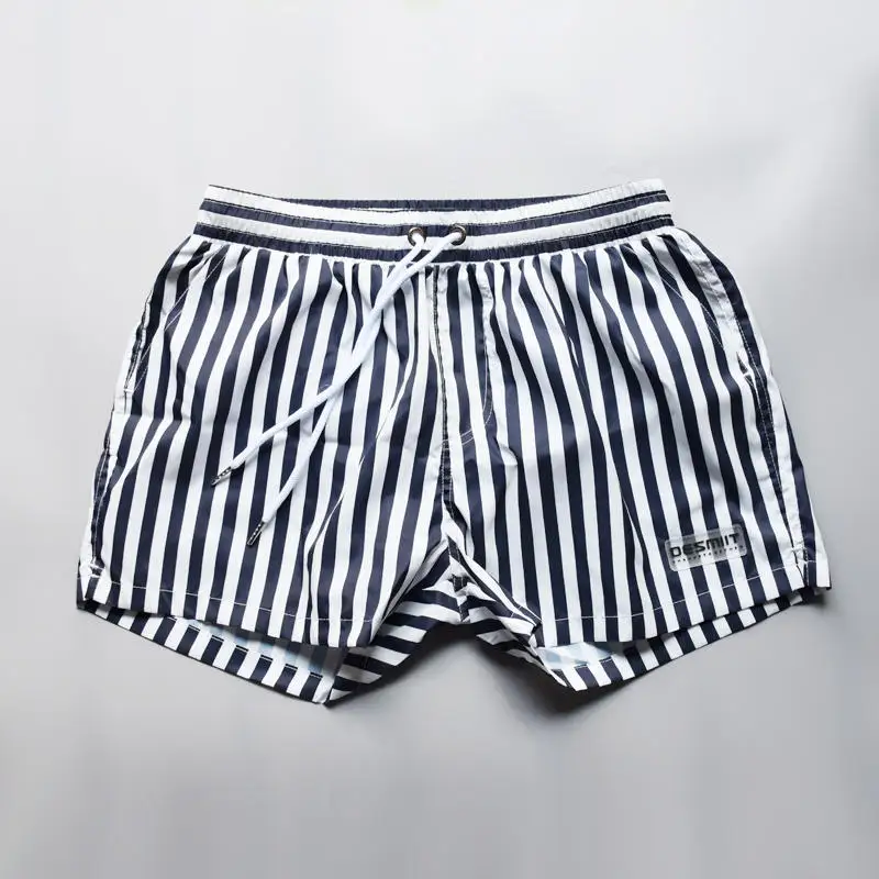 Maillot de Bain Homme Short Rayé Blanc et Noir Maillot de Bain Homme Short Rayé Blanc et Noir