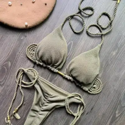 Maillot de Bain Brésilien avec Détails en Corde Tressée